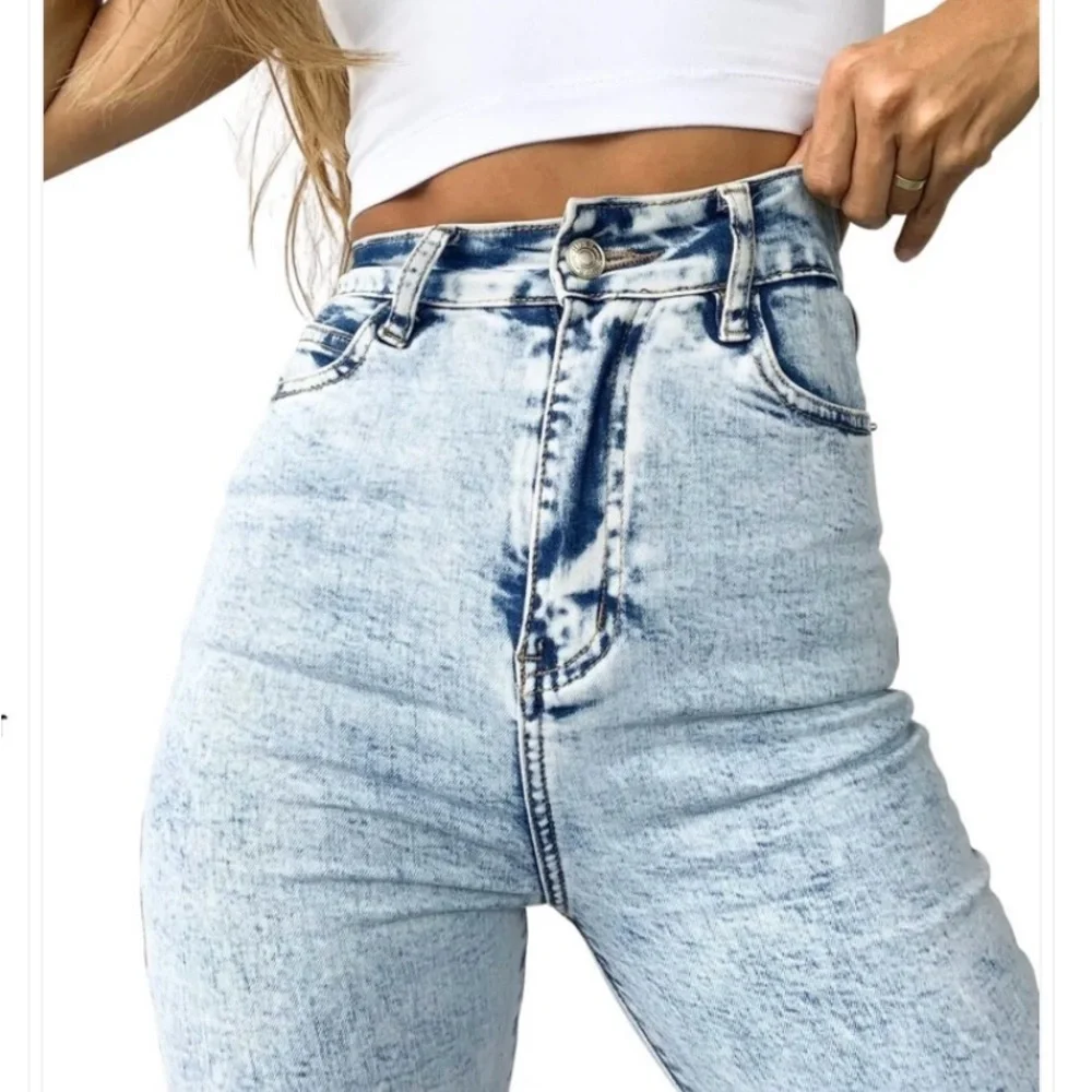 CHIPRE Denim Jeans Trio Bundle with tanks - Picture 10 of 13
